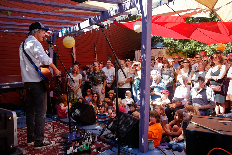 sisters-folk-festival07