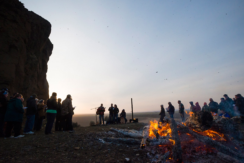 2014_04_fortrock-sunriseservice21-1