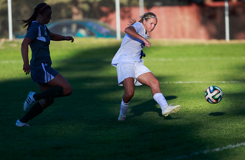 2014_09_hssoccer-bend-summit07