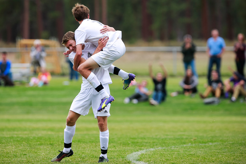 2014_09_hssoccer-sisters05