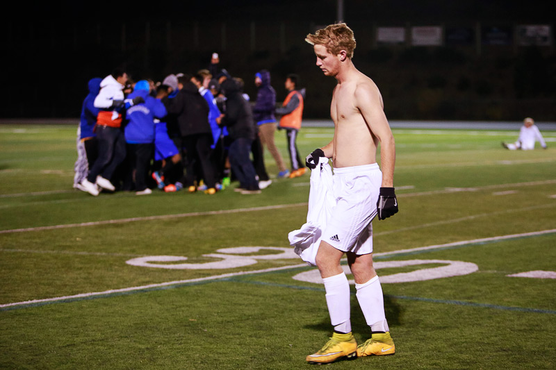 2014_11_hssoccer-sumwoodburn03