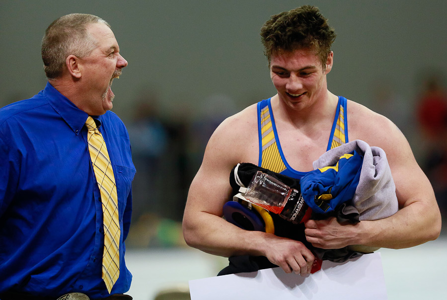 2015_02_statewrestling-10