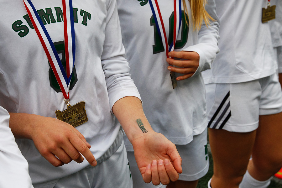 2015_11_hssoccer-sumstate-04