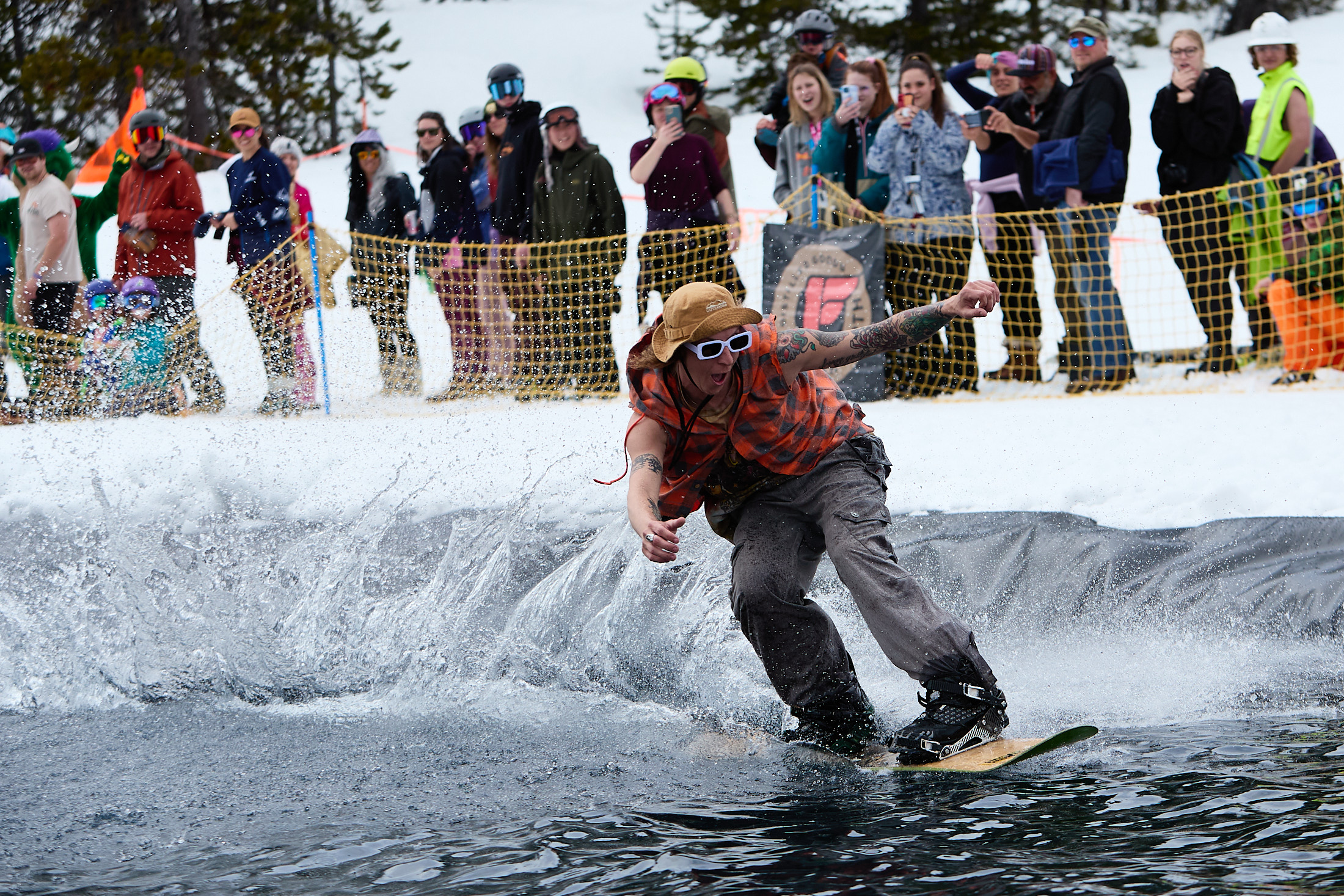 2024_04_hoodoopondskim02